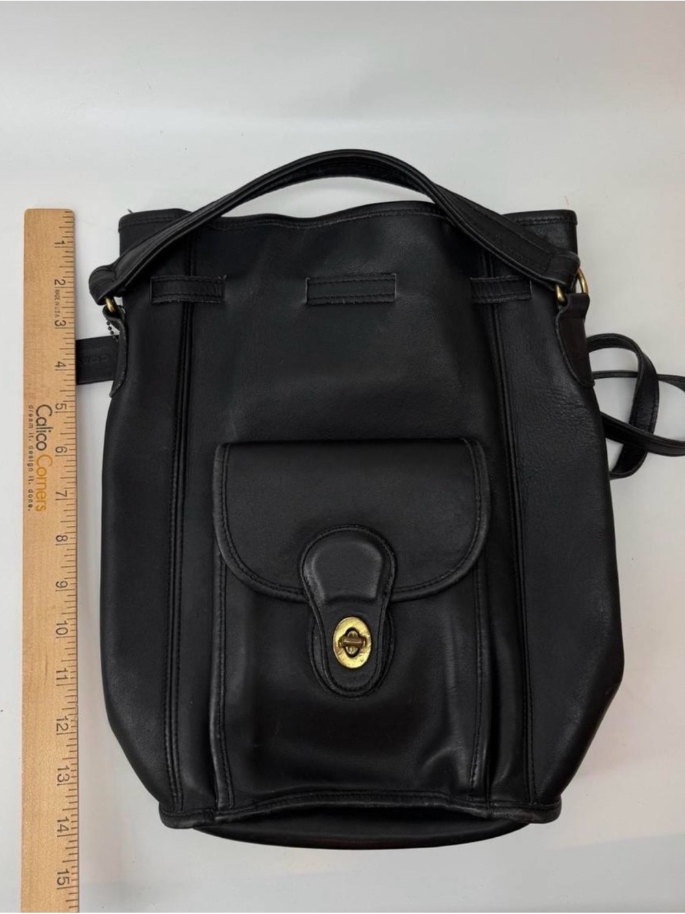 Vintage Coach 9992 Black Leather Sling Backpack Crossbody Bag Turnlock 90s - Picture 5 of 6